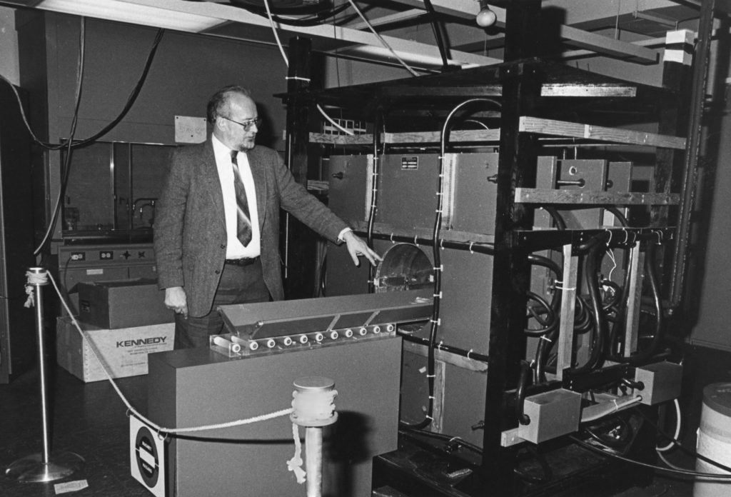 Paul Lauterbur and his MRI machine